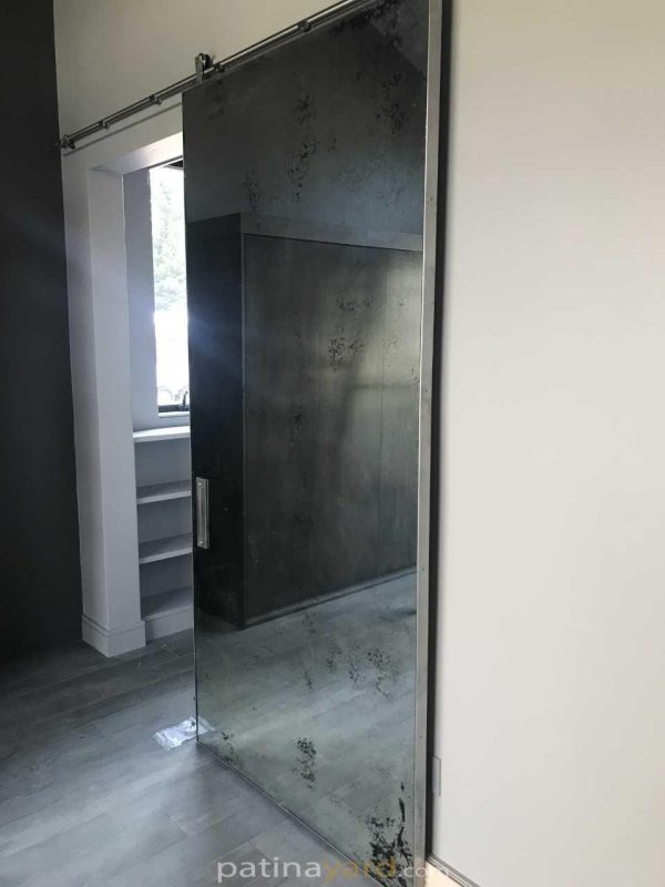 light antique mirror single barn door