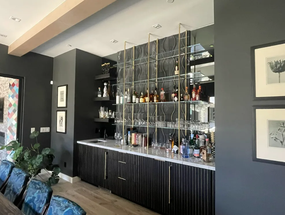 ceiling to counter brass bistro with 4 clear shelves